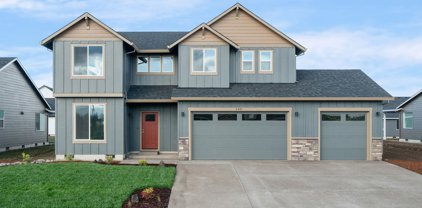 2401 NE Woodland WAY, Albany