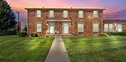 35223 TALL OAKS, Sterling Heights