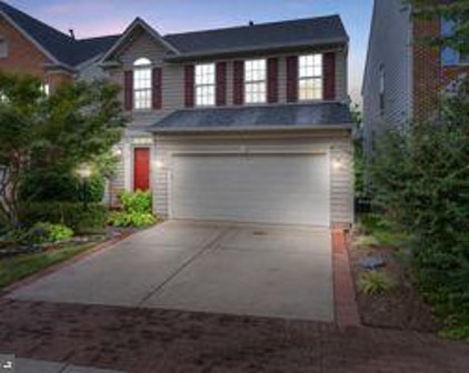 9028 Harrover Pl, Lorton