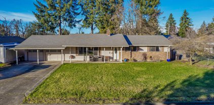 844 NW 13TH AVE, Canby