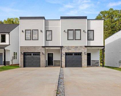 697 Neighborhood, Wellford