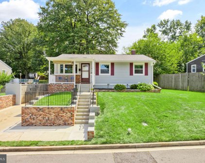 106 Alpine St, Manassas Park