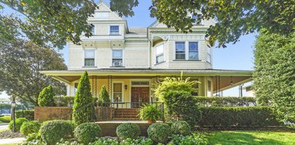 415 Broadway, Long Branch