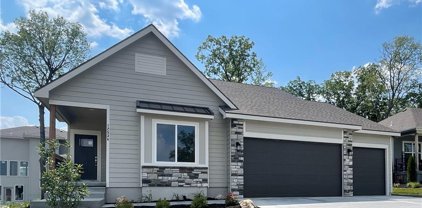12534 S Hedge Court, Olathe