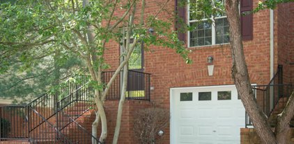 126 Carriage Ct, Brentwood