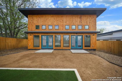 122 Stratford Ct, San Antonio
