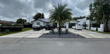 9800 Nw 28th Ter, Doral