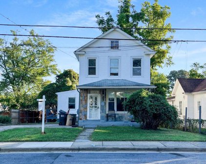 409 69th Pl, Capitol Heights