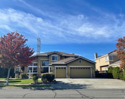 649 Renaissance Avenue, Fairfield