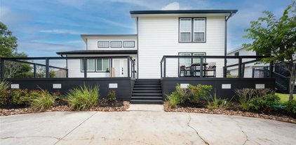 807 Lake View Drive, Montgomery