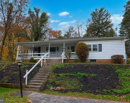 1635 Conewago Creek Rd, Manchester