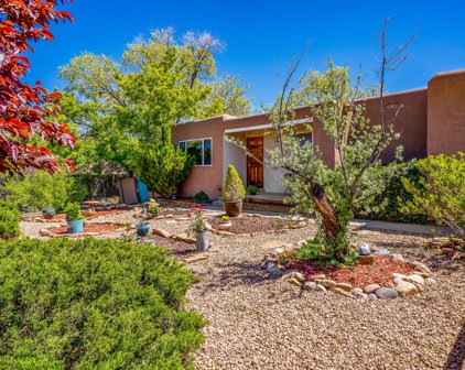 2075 Fifth Street, Santa Fe