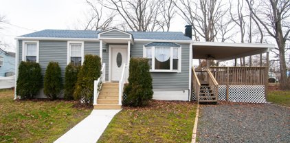 37 Central Avenue, Hazlet