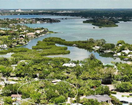 651 Mangrove Point Road, Siesta Key