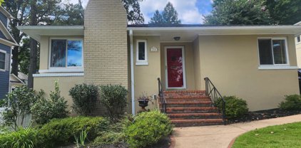 2304 N Kentucky St N, Arlington