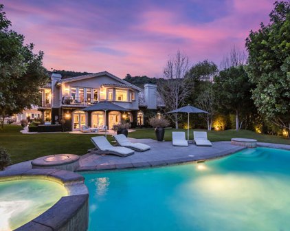 11972  Lockridge Estate Rd, Studio City