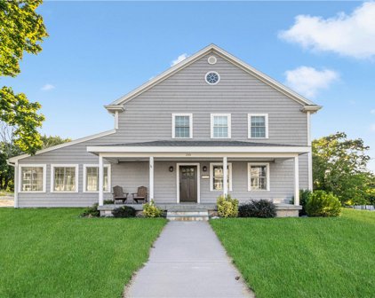210 High Street, Westerly