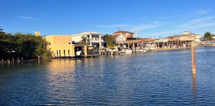 814 Tarpon Ave, Port Isabel