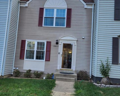 13851 Laura Ratcliff Ct, Centreville