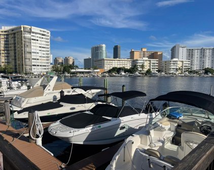 2380 Diana Dr, Hallandale Beach