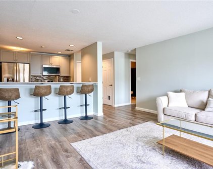 3524 W Shore  Road Unit 806, Warwick