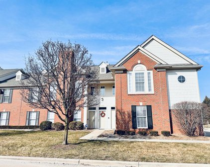 15101 Hidden Pointe Circle, Sterling Heights
