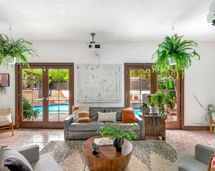 1147  Lake St, Venice