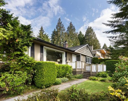 3837 Sunnycrest Drive, North Vancouver