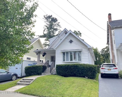 81 Hollywood Avenue, Albany