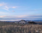 211 Labrador Drive, Thorp image