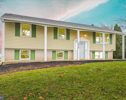 639 S Main St, Shrewsbury