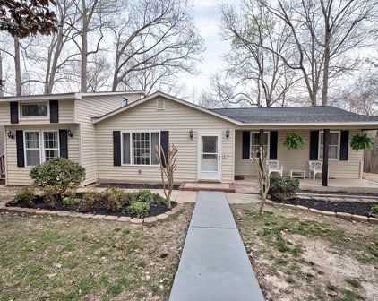 9050 Kings  Drive, York