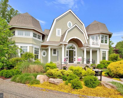 6 Hull Ave, Annapolis