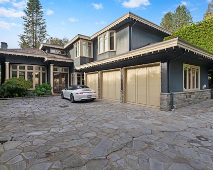 4335 Erwin Drive, West Vancouver