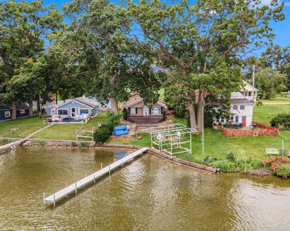 876 Werners S, Bronson