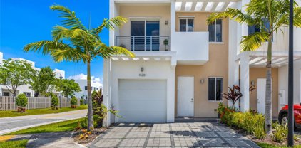 10281 Nw 72nd St, Doral