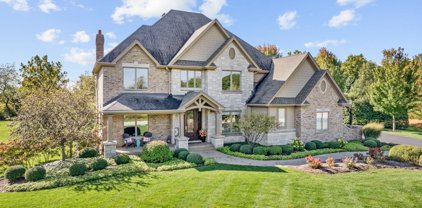 37W173 Deer Pond Court, St. Charles