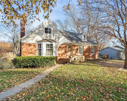 8501 Valley View Drive, Overland Park