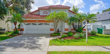 10362 Lima St, Cooper City