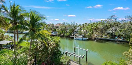 4960 Commonwealth Drive, Siesta Key