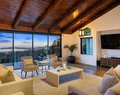 321 El Granada BLVD, El Granada