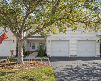 405 Canterbury Court, Oswego