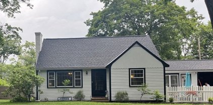12 Old Stow Rd, Hudson