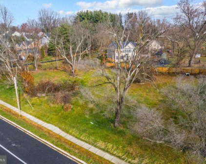 10216 Maxine St, Ellicott City