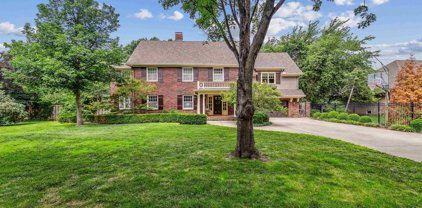 16 E Norfolk Dr, Eastborough