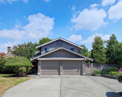 5411 Calderwood Crescent, Richmond