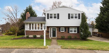 911 Jamieson Rd, Lutherville Timonium