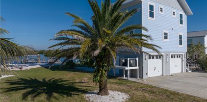 3962-3964 Pine Island Road NW, Matlacha