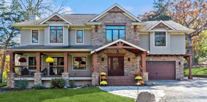 407 Woodlawn Avenue, Fox River Grove