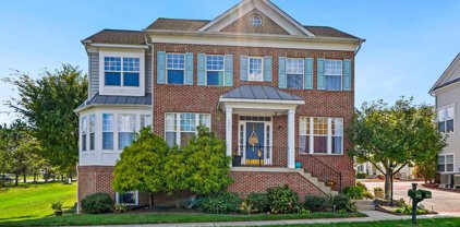 10001 Orland Stone Dr, Bristow